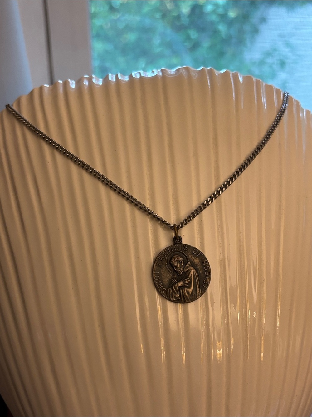Sterling silver vintage Saint Francis Medal Pendant Necklace! - Picture 4 of 5